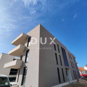 ZADAR, DIKLO - Vrhunski penthouse s pogledom na more samo 50 metara od plaže! S7