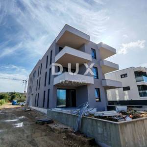 ZADAR, DIKLO - Vrhunski penthouse s pogledom na more samo 50 metara od plaže! S7