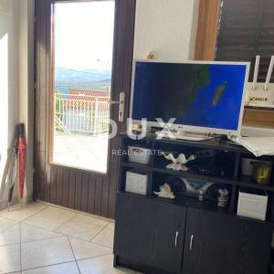ZADAR, DONJI KARIN - Kuća s tri stana 150 m od mora