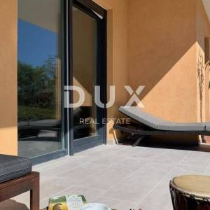 ZADAR, DRAGE - Prekrasna apartmanska vila s bazenom