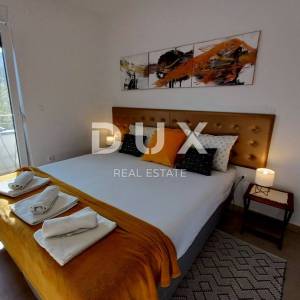 ZADAR, DRAGE - Prekrasna apartmanska vila s bazenom