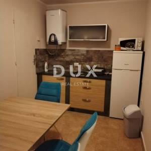 ZADAR, GORNJI KARIN - Apartmanska kuća s 5 stambenih jedinica
