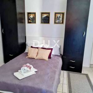 ZADAR, GORNJI KARIN - Apartmanska kuća s 5 stambenih jedinica