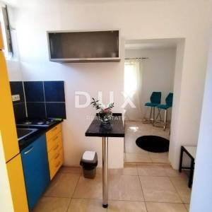 ZADAR, GORNJI KARIN - Apartmanska kuća s 5 stambenih jedinica