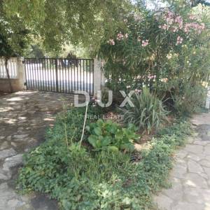 ZADAR, GORNJI KARIN - Apartmanska kuća s 5 stambenih jedinica