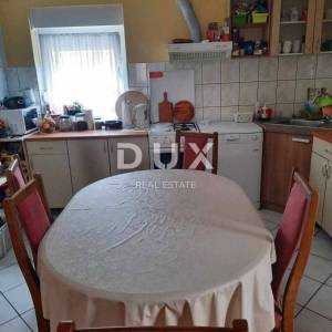 ZADAR, GORNJI KARIN - Katnica s tri apartmana u blizini mora
