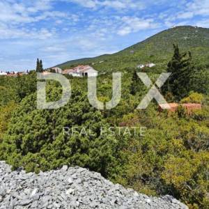 ZADAR, IST - Građevinsko zemljište za vikendicu/vilu/apartmane, 100 metara od mora