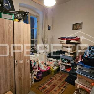ZADAR – Jedinstvena stoljetna kuća, 20m od mora