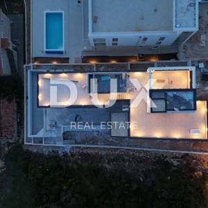 ZADAR, KOŽINO - Neponovljivi penthouse 100 metara od plaže sa spektakularnim pogledom na more i grijanim bazenom na krovnoj ter...