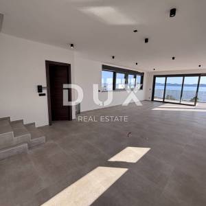 ZADAR, KOŽINO - Neponovljivi penthouse 100 metara od plaže sa spektakularnim pogledom na more i grijanim bazenom na krovnoj ter...