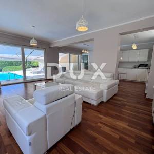 ZADAR, KOŽINO - Predivna vila s bazenom 100 m od mora