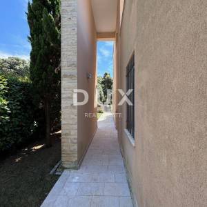 ZADAR, KOŽINO - Predivna vila s bazenom 100 m od mora
