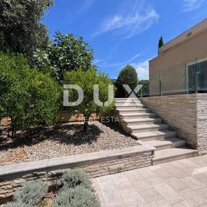 ZADAR, KOŽINO - Predivna vila s bazenom 100 m od mora