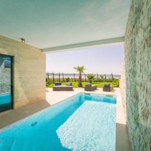 ZADAR, LJUBAČ - Luksuzna vila 1. red do mora