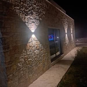 ZADAR, MASLENICA - Očaravajuća kamena vila s bazenom u blizini mora