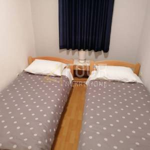 Zadar, Maslenica, samostojeća kuća, 179m2, pogled na more