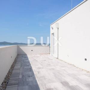 ZADAR, MOCIRE - penthouse na traženoj lokaciji