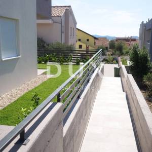ZADAR, MOCIRE - penthouse na traženoj lokaciji