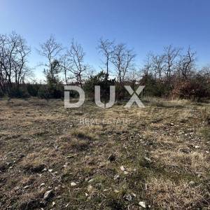 ZADAR, MURVICA - Građevinsko zemljište 750m² - Pravilan oblik! -Pristupni put