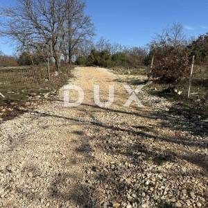 ZADAR, MURVICA - Građevinsko zemljište 725m² - Pravilan oblik! - Pristupni put!
