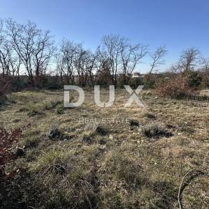ZADAR, MURVICA - Građevinsko zemljište 725m² - Pravilan oblik! - Pristupni put!