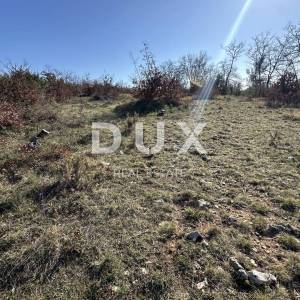 ZADAR, MURVICA - Građevinsko zemljište 650m² - Pravilan oblik - Pristupni put
