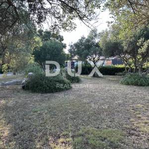 ZADAR, MURVICA - Kuća na građevinskom zemljištu 1680m² - Top lokacija!