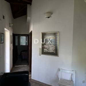 ZADAR, MURVICA – Kuća prizemnica na top lokaciji, 600 m² parcela