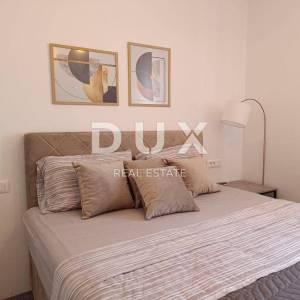 ZADAR, MURVICA - Moderna duplex Villa s bazenom - Novogradnja!