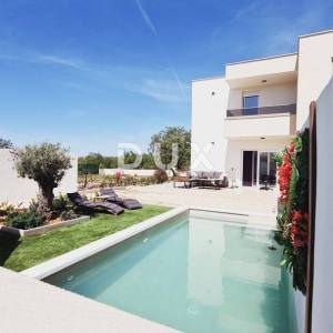 ZADAR, MURVICA - Moderna duplex Villa s bazenom - Novogradnja!