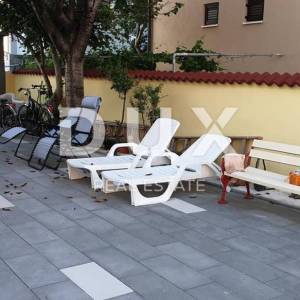 ZADAR, NIN - apartmanska kuća uz plažu