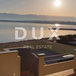 ZADAR, NIN - apartmanska kuća uz plažu