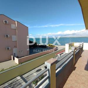 ZADAR, NIN - Apartmanska kuća 1. red do mora