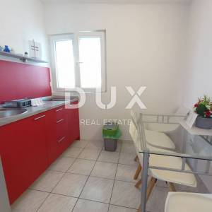 ZADAR, NIN - Apartmanska kuća 1. red do mora