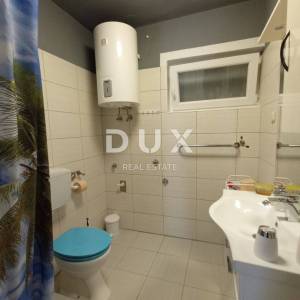 ZADAR, NIN - Apartmanska kuća 1. red do mora
