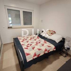 ZADAR, NIN - Moderna dvojna kuća! Bazen, podno grijanje, dizalica topline, pogled na more...