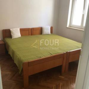 Zadar, Nin - okolica, samostojeća kuća s 4 apartmana, 100m od mora