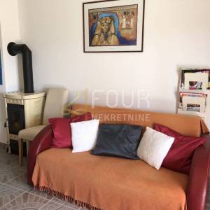Zadar, Nin - okolica, samostojeća kuća s 4 apartmana, 100m od mora