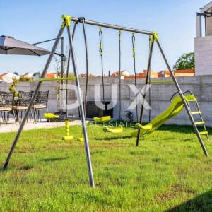 ZADAR, NOVI BOKANJAC - Luksuzna vila s bazenom u mirnom dijelu grada