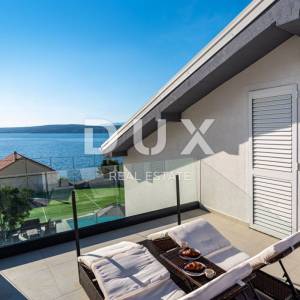 ZADAR, NOVIGRAD - Prekrasna vila s bazenom u blizini mora