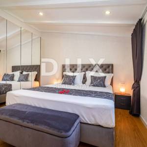 ZADAR, NOVIGRAD - Prekrasna vila s bazenom u blizini mora