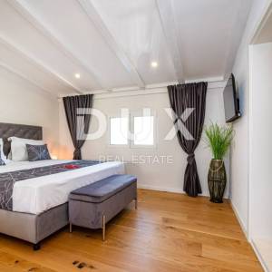 ZADAR, NOVIGRAD - Prekrasna vila s bazenom u blizini mora