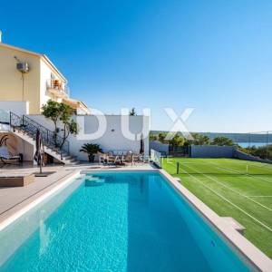 ZADAR, NOVIGRAD - Prekrasna vila s bazenom u blizini mora