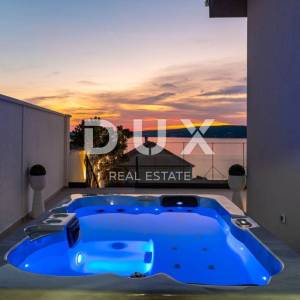 ZADAR, NOVIGRAD - Prekrasna vila s bazenom u blizini mora