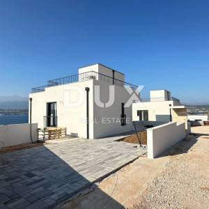 ZADAR, NOVIGRAD - Vila iz snova s pogledom na more u Novigradu! 