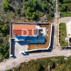 ZADAR, NOVIGRAD - Visoko kvalitetna kamena kuća 150 m od mora