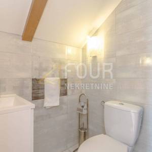 Zadar - okolica, kuća s bazenom, 150m2, pogled na more