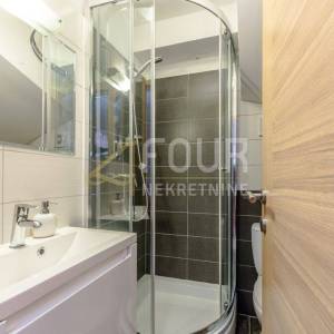 Zadar - okolica, kuća s bazenom, 150m2, pogled na more