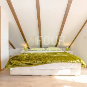 Zadar - okolica, kuća s bazenom, 150m2, pogled na more