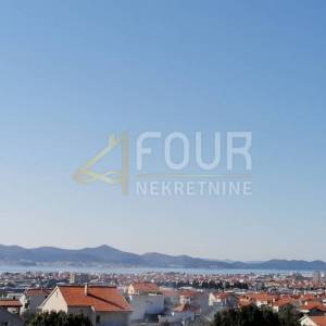 Zadar - okolica, kuća s bazenom, 150m2, pogled na more